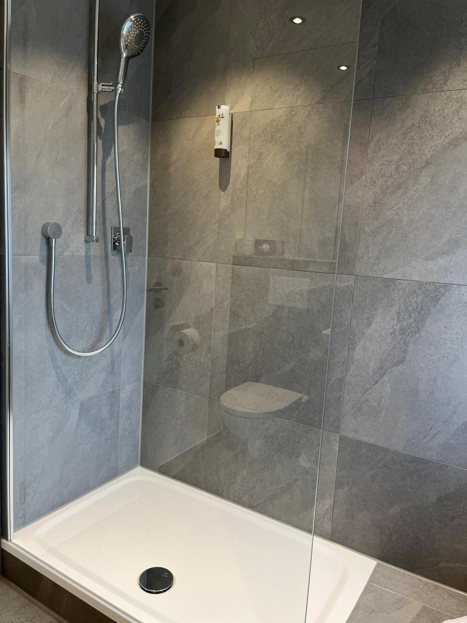 Hotel Zur Sonne Rimsting Bagian luar foto